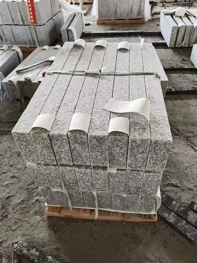 Pilkas granito kerbstone